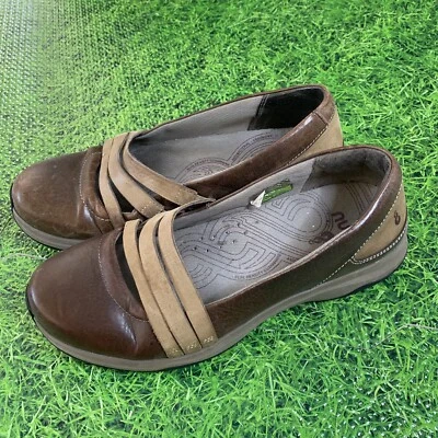 Zapatos informales sin cordones Mary Jane de cuero marrón Merritt de Ahnu para mujer talla 7,5 Foto 1 de 4