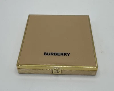 BURBERRY Beyond Wear Setting And Refining Powder 24H ~ 02 MEDIUM ~ UNBOXED - Image 1 of 3