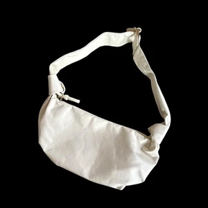 Alicia Keys For Athleta Limited Edition Crescent Sling Bag Cream Vegan Leather - Bild 1 von 7