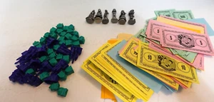 Piezas de repuesto Disney Monopoly (Castillos/Cabañas/dinero/piezas de jugador) - Imagen 1 de 5