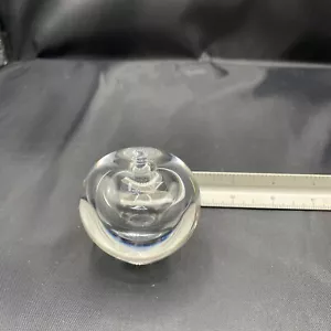 Kristall signierte Kunst Glas Apfel Briefbeschwerer - Bild 1 von 4