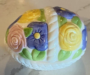 Hallmark Covered Egg-shaped Porcelain Easter Basket Dish/Trinket Box - Picture 1 of 5