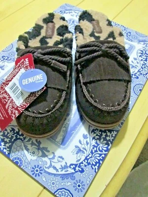 NWT Ladies $60 MUK LUKS ZIGGY Brown Genuine Suede Hollywood Mule Slippers-Choose - Image 1 of 4