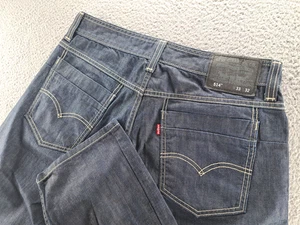 Levis 514 Jeans Mens 33x32 Blue Dark Wash Cotton Straight Fit Streetwear Red Tab - Picture 1 of 11