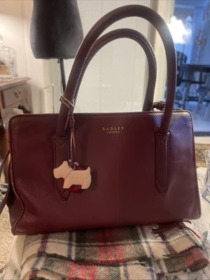 Bolso Bandolera Radley London Liverpool Street 2.0 Granate con Asa Superior Foto 1 de 4