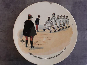 Ancienne assiette SARREGUEMINES U&C - Série "MON REGIMENT" - Tête haute - Picture 1 of 1