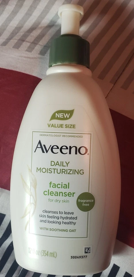 Aveeno Active Naturals Daily Moisturizing Lotion - Soothing Oat /Dry Skin Eczema - Image 1 of 1