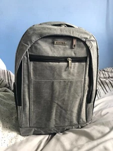 Grauer Kitter Rucksack Daypack Schule College Uni Arbeit - Softshell, Laptop, Notizen - Bild 1 von 22