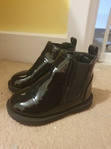 river island infant boots