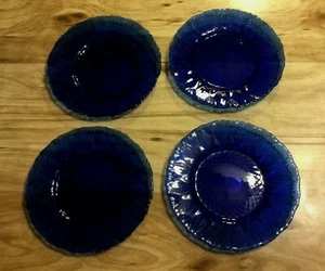 4 platos de almuerzo o ensalada Avon Royal Sapphire France descontinuados - Imagen 1 de 4