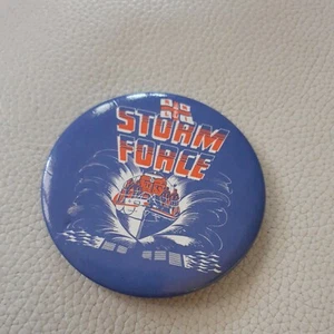 Insignia vintage RNLI Storm Force - Imagen 1 de 4
