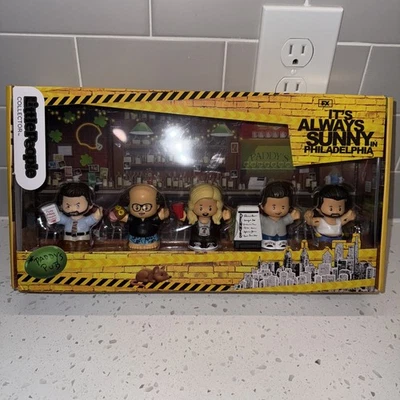 It’s Always Sunny in Philadelphia Special Edition Figure Set for Adults & Fan... - Image 1 of 4