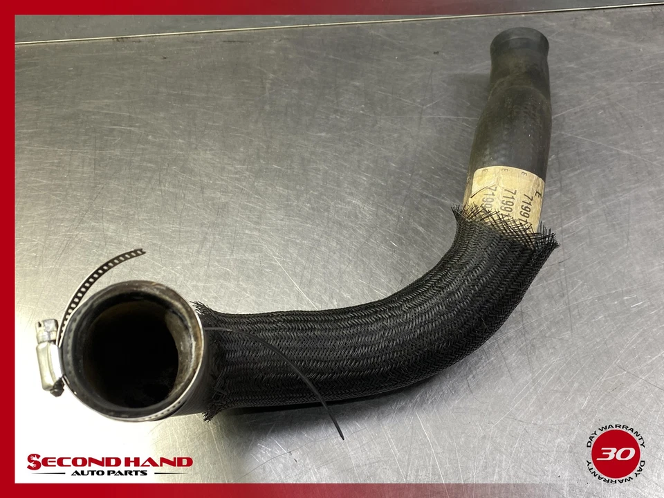 1999-2004 Jeep Grand Cherokee Radiator Cooling Upper Hose Tube Engine 4.0L - Image 1 of 4