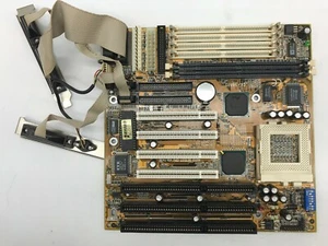 Gigabyte GA-586T2 REV1.5- Edo Steckplatz/SDRAM-AT-Sockel 7-ohne I/O Shield#M1964 - Bild 1 von 4