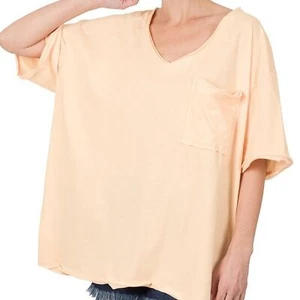 Camiseta deportiva Zenana grande de gran tamaño bolsillo frontal borde crudo novio crema melocotón - Imagen 1 de 3