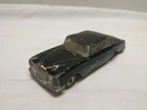 Miniature Car Mercedes Benz 300 SE DINKY TOYS 1/43 - Picture 1 of 4