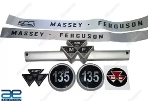 Set adesivi badge e cofano griglia anteriore per trattori Massey Ferguson 135 AEs - Foto 1 di 10