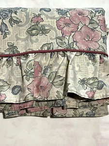 JC PENNEY RUFFLED Flat Sheet & Pillowcase Floral Pink Blue Green TWIN SIZE Vtg - Picture 1 of 9