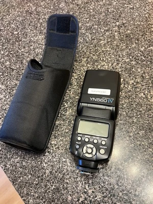 YONGUNO Speedlite YN560 IV Flash Camera Accessory *READ - Image 1 of 3