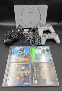 Sony PlayStation 1 PS1 Konsole Bundle mit 2 Controllern, Kabeln, 4 Spielen - GEBRAUCHT - Bild 1 von 21