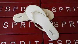 ESPRIT PARTY E 2 FLIP FLOP SANDAL SHOE Wedding?~Custard White IVORY~Women 7~NWT - Picture 1 of 4