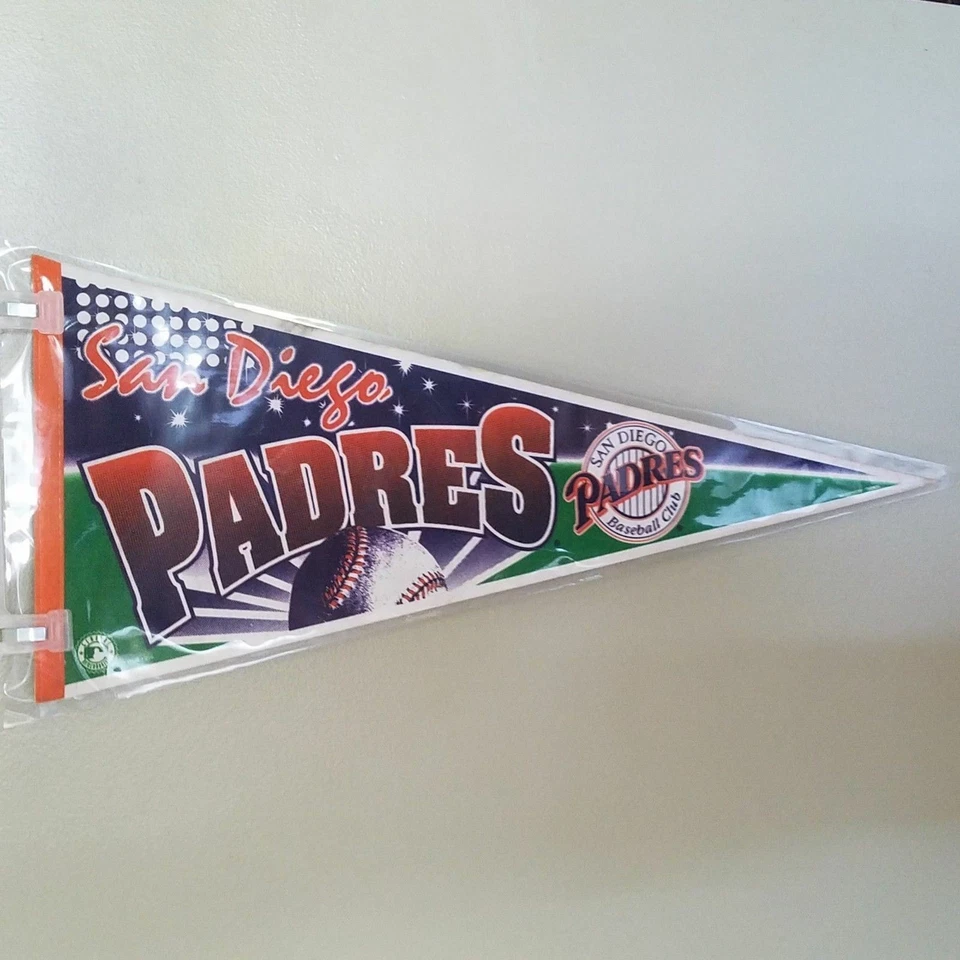 SAN DIEGO PADRES THROWBACK LOGO FELT PENNANT BASEBALL MLB - Image 1 of 1