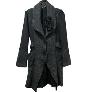 Lucy & Co Wollmantel Damen klein grau Blumendetail C - Bild 1 von 6