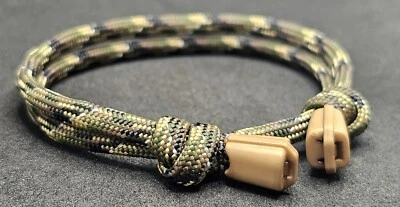 mens bracelet womens paracord bracelet hiking adjustable wristband camouflage - Image 1 of 4