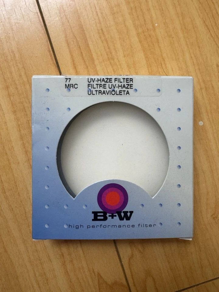 Schneider Clear UV Haze Filter Verguetet E 010M  77mm  In Box  - Image 1 of 4