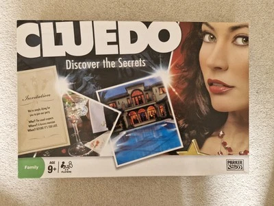 Cluedo Board Game Discover The Secrets Parker Hasbro 2008 Complete - Image 1 of 4