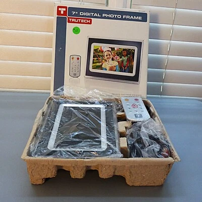 TRUTECH 7-Inch DIGITAL PHOTO FRAME Black/ White A60P0315 NEW - Image 1 of 4