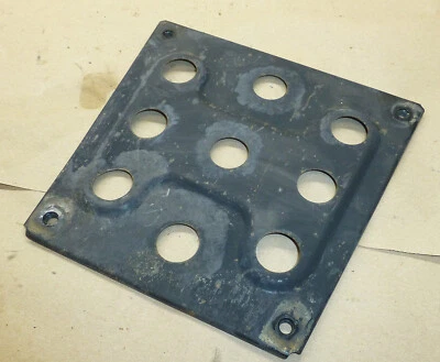 Protector de placa delantera 1986 1985 Honda OEM TRX125 Fourtrax 125 50180-VM6-000 Foto 1 de 2