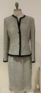 "CHAQUETA Y FALDA LOUIS FERAUD DE COLECCIÓN DÉCADA DE 1990 de 19" de axila a axila - Imagen 1 de 12