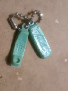Plastic BLUE Charm Vintage 1960s Telephone TRIMLINE Style Key Chain Phone - Picture 1 of 6