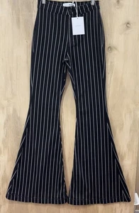 Neu mit Etikett KanCan hoch geschnitten super ausgestellt schwarz mit weißen Streifen Jeans Hippie Größe 5/26 - Bild 1 von 12