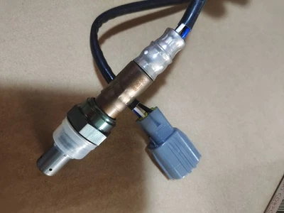 Upstream DENSO Oxygen O2 Sensor OEM For 2002 2003 Toyota Camry 2.4L L4/ - Image 1 of 4