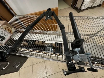 Monoprice Essential Triple Monitor Desk mount - Image 1 of 4