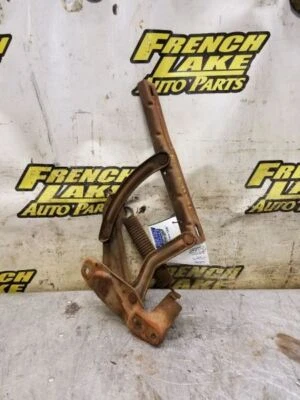 Bisagra del capó izquierdo del conductor para Chevrolet Bel Air 1966 1053973 Foto 1 de 4