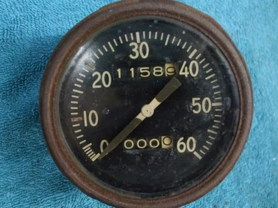 ¿Velocímetro Ford GPW o Jeep Willys? Foto 1 de 4