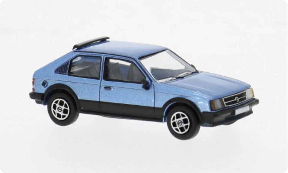 Brekina PCX870739 Opel Kadett D SR, Blu, 1980, H0, Nuovo 2025 - Immagine 1 di 1