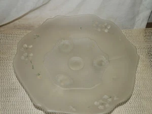 Vintage, mattiertes satiniertes Glas, geblümt, Servierschale - Bild 1 von 4