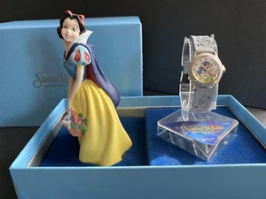 DISNEY Snow White and the Seven Dwarfs wristwatch + figurine by Timex MIB - Picture 1 of 8