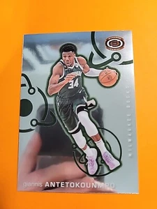 2022-23 Panini Chronicles Dynagon Giannis Antetokounmpo #518 - Picture 1 of 2