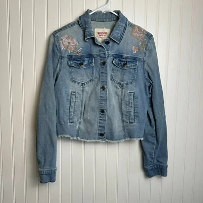 Mossimo 浅水洗花卉刺绣作物牛仔夹克 尺寸 M Raw Edge C46 — 第 1/4 张图片