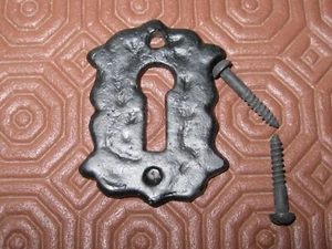 1 Pair Black Antique Ornate Open Escutcheons - New Old Stock - Picture 1 of 3