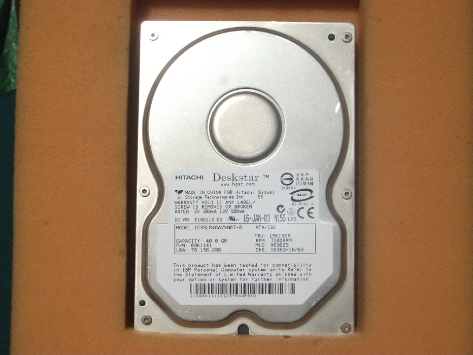 HITACHI Deskstar 40GB IDE/ATA-100 HDD, Model IC35L040AVVN07-0 2MB Buffer - Image 1 of 1