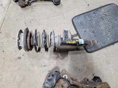 Driver Left Strut Front AWD Fits 07-10 BMW 328i 2061899 Foto 1 de 4