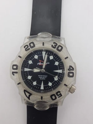 Reloj de cuarzo analógico Freestyle para hombre caja de plástico correa de silicona negra funcionando Foto 1 de 4