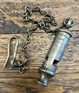 Vintage Metropolitan Police MP15 Whistle c/w Original Chain Sn 031377 Circa 1914 - Foto 1 di 3