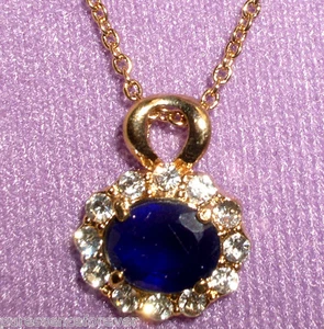 COLLAR CHAPADO EN ORO AVON ADELAIDE 22 quilates (nuevo/en caja) - Imagen 1 de 1